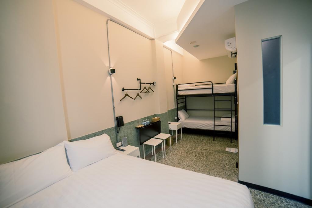 Chia Kon Hotel Chiayi City Exterior photo