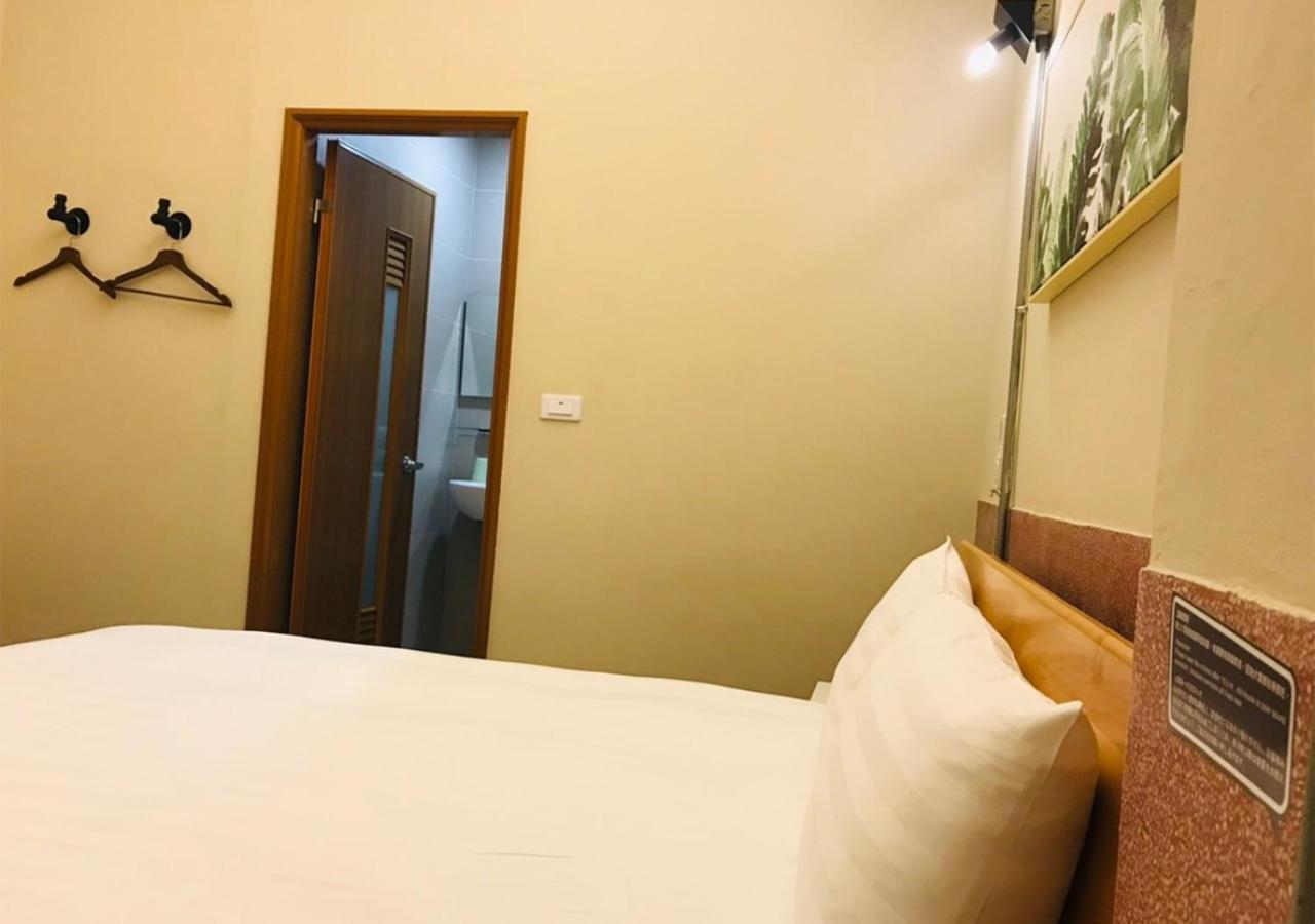 Chia Kon Hotel Chiayi City Exterior photo